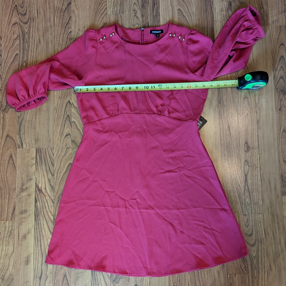 Express 3/4 Sleeve Button Detail Knee Length Dress in Red, Size Medium - Picture 4 of 8